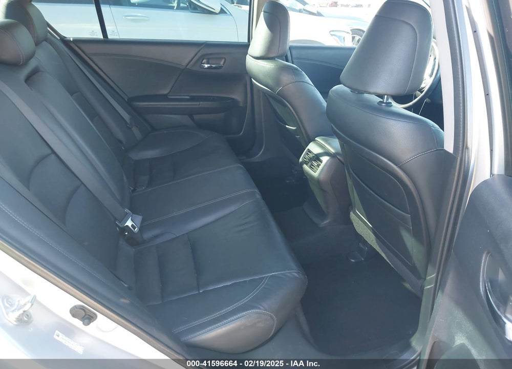 2013 HONDA ACCORD VIN: 1HGCR2F88DA145770