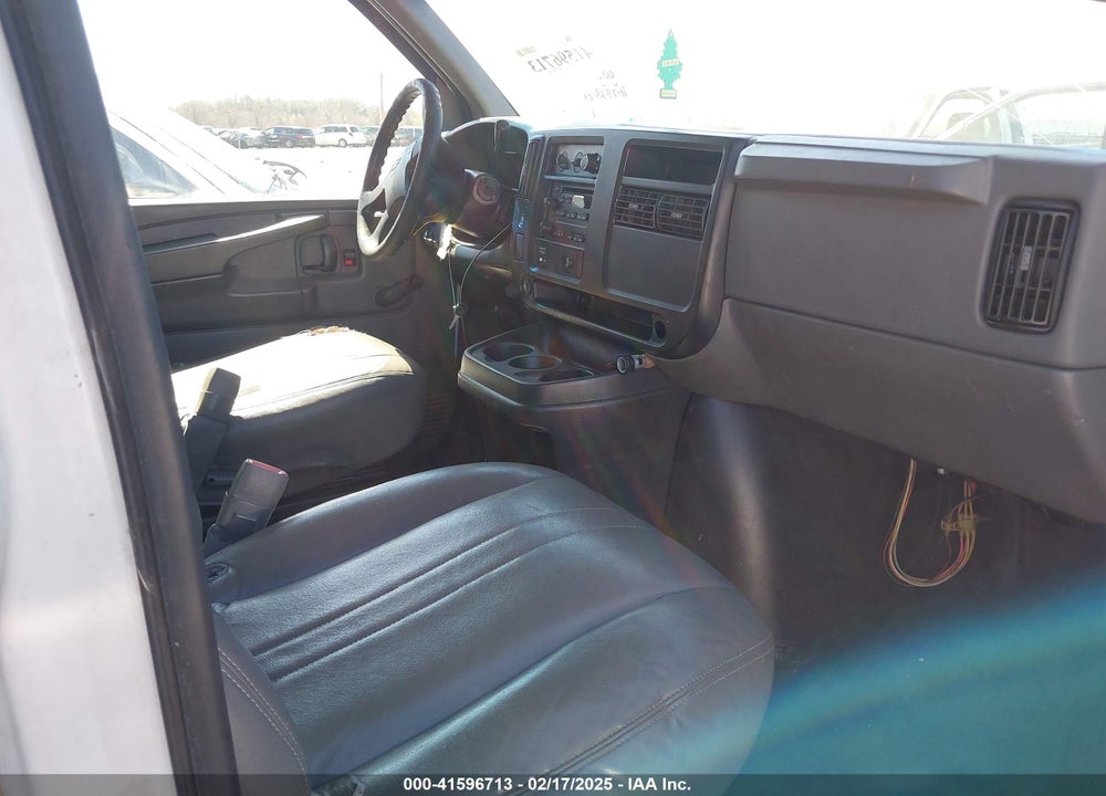 2007 CHEVROLET EXPRESS LS VIN: 1GAHG39U371239125