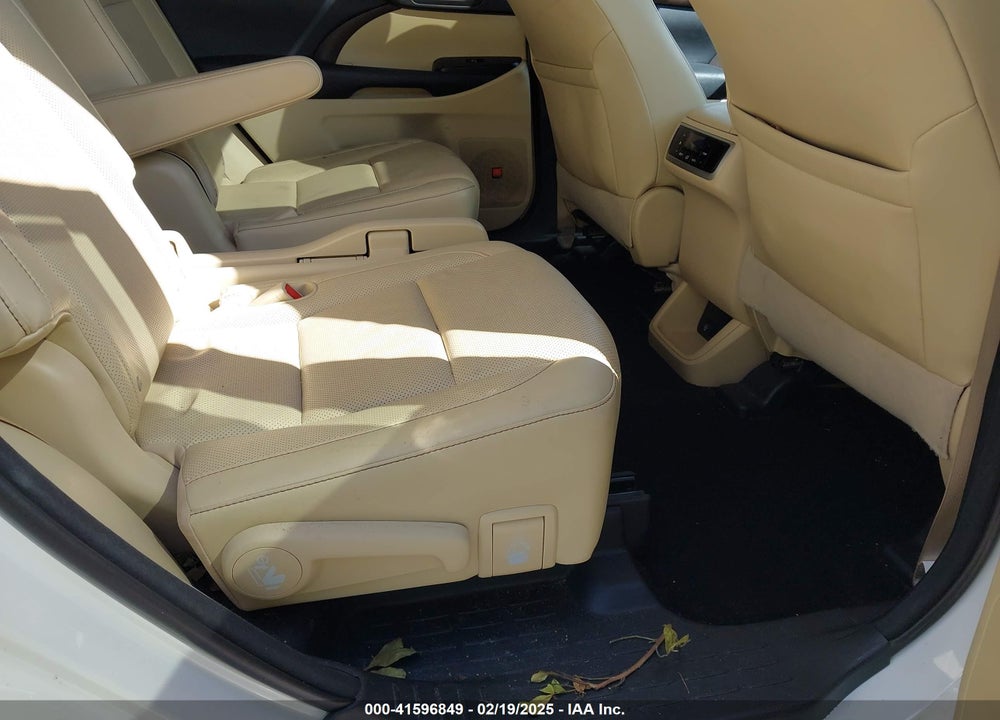 2015 TOYOTA HIGHLANDER LIMITED V6 VIN: 5TDYKRFH0FS099262