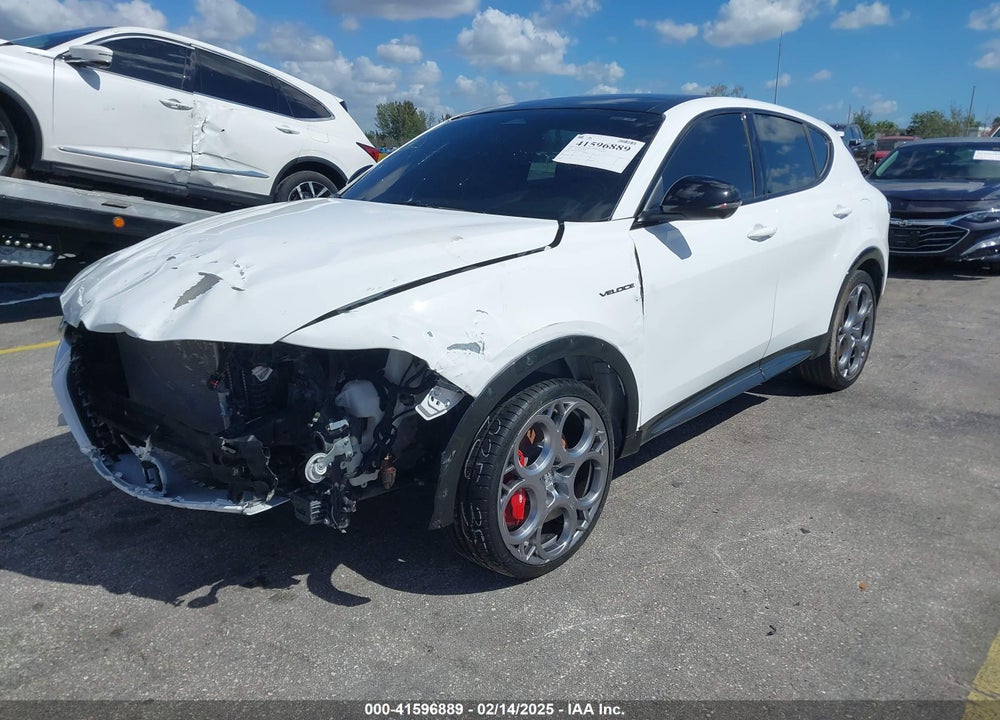 2024 ALFA ROMEO TONALE VELOCE EAWD VIN: ZASPATDW7R3051085