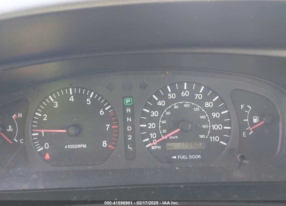 1998 TOYOTA SIENNA XLE VIN: 4T3ZF13C5WU028625