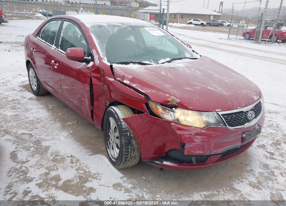 2011 KIA FORTE EX VIN: KNAFU4A23B5393324