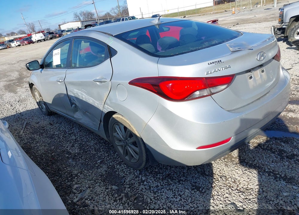2015 HYUNDAI ELANTRA VIN: KMHDH4AE2FU355535