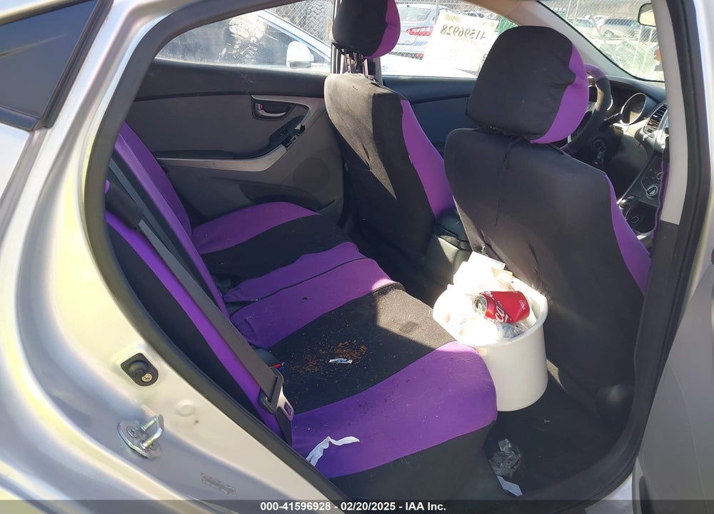2015 HYUNDAI ELANTRA VIN: KMHDH4AE2FU355535