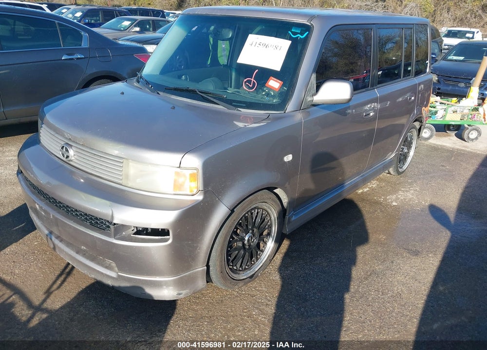 2005 SCION XB VIN: JTLKT324750192708