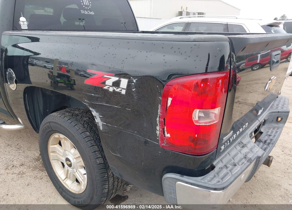 2011 CHEVROLET SILVERADO 1500 LTZ VIN: 3GCPKTE2XBG110413