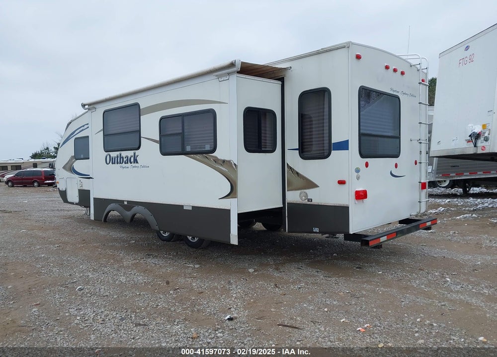 2010 KEYS KEYSTONE VIN: 4YDT29022AB630991