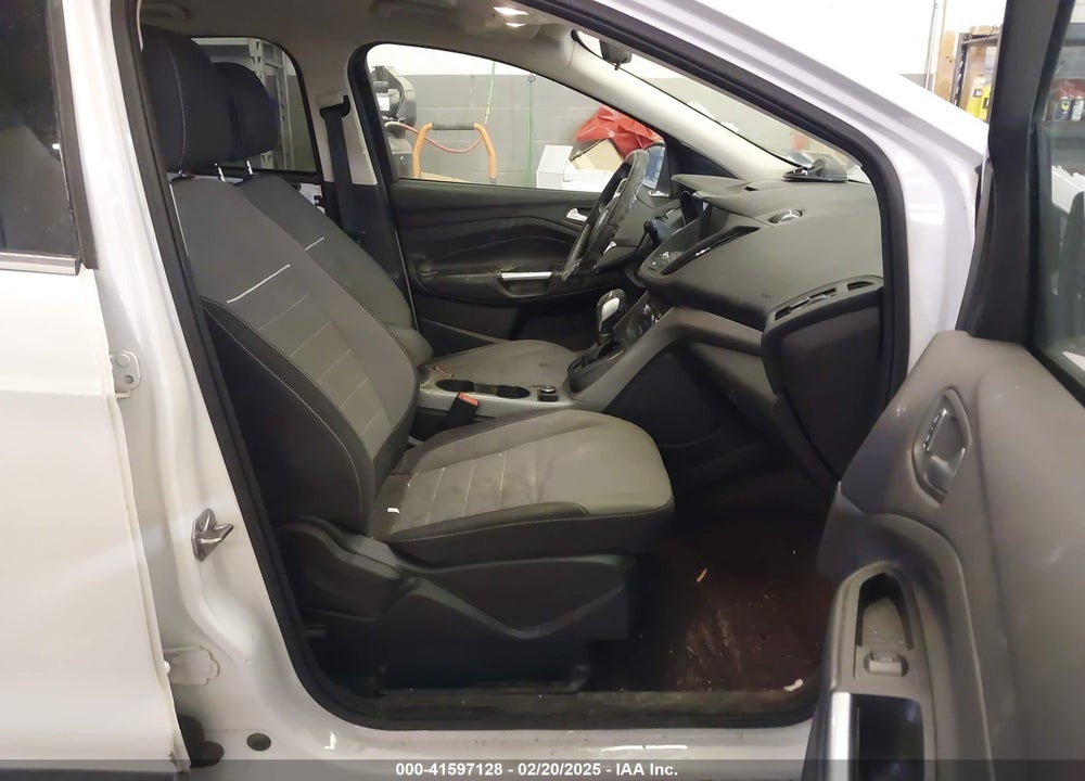 2015 FORD ESCAPE SE VIN: 1FMCU9G9XFUA35507