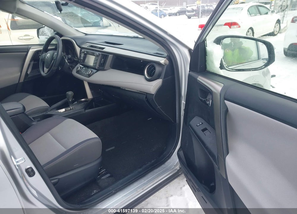 2015 TOYOTA RAV4 XLE VIN: JTMRFREV3FJ037075