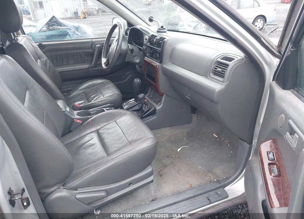 2000 HONDA PASSPORT EX/LX VIN: 4S6DM58W6Y4406996
