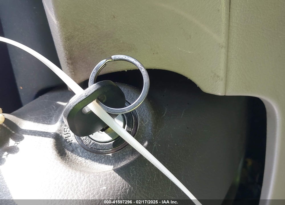 2007 TOYOTA CAMRY LE VIN: 4T1BE46K17U159988