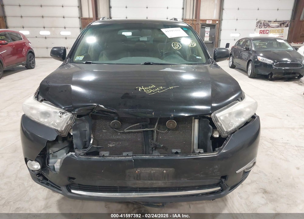 2013 TOYOTA HIGHLANDER BASE PLUS V6 VIN: 5TDBK3EH1DS185021