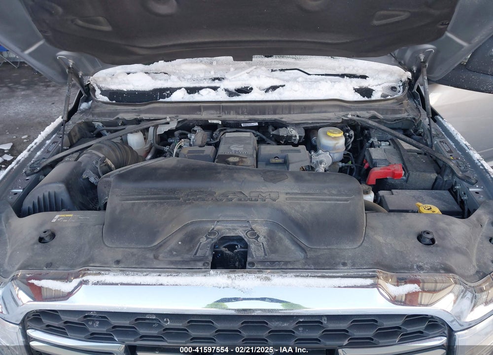 2024 RAM 2500 BIG HORN 4X4 6'4 BOX VIN: 3C6UR5DLXRG153848