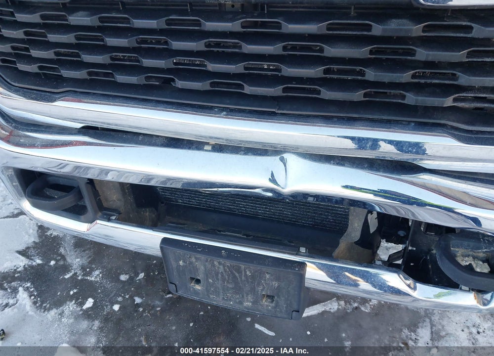 2024 RAM 2500 BIG HORN 4X4 6'4 BOX VIN: 3C6UR5DLXRG153848