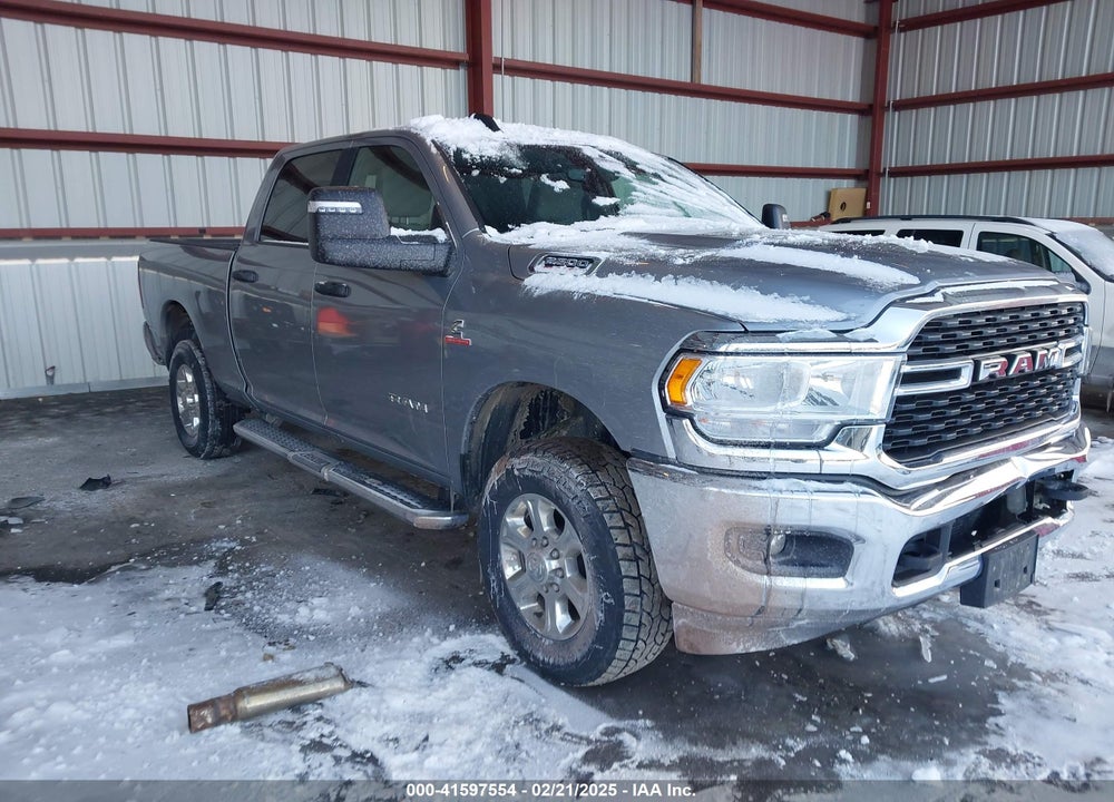 2024 RAM 2500 BIG HORN 4X4 6'4 BOX VIN: 3C6UR5DLXRG153848