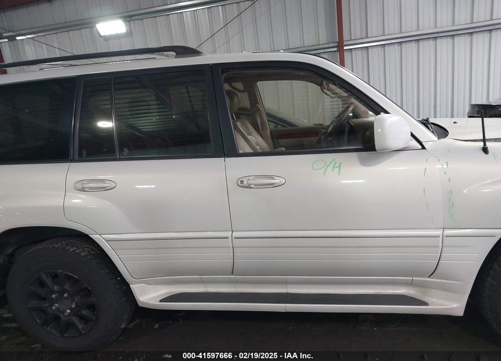 1999 LEXUS LX 470 VIN: JT6HT00W1X0056660