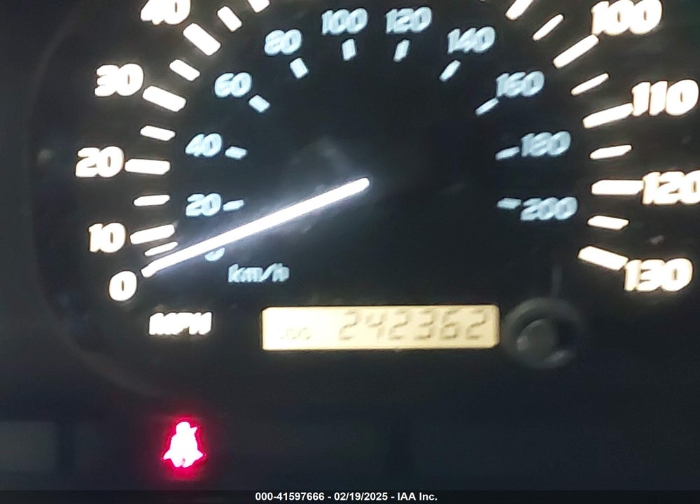 1999 LEXUS LX 470 VIN: JT6HT00W1X0056660