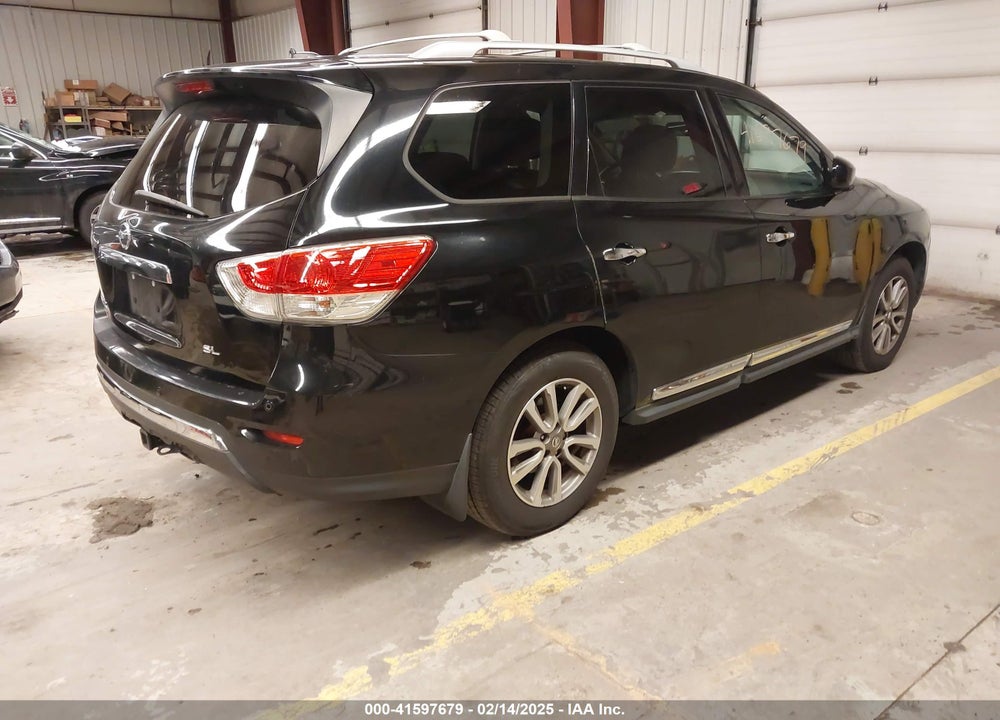 2014 NISSAN PATHFINDER SL VIN: 5N1AR2MN5EC685917