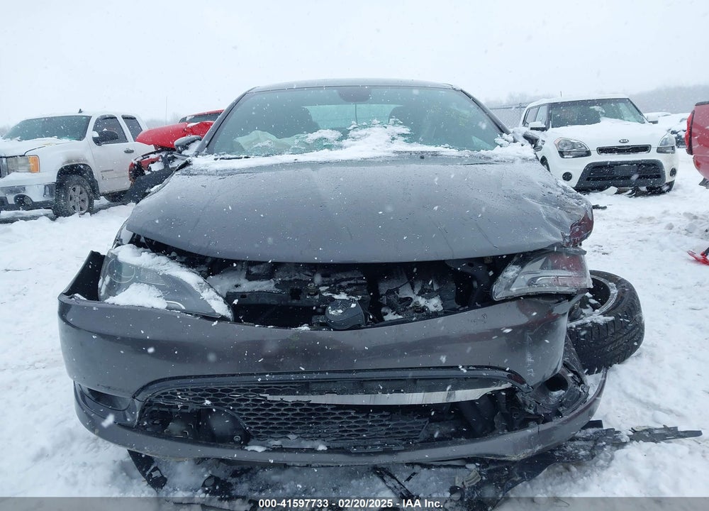 2016 CHRYSLER 200 S VIN: 1C3CCCBB8GN147821