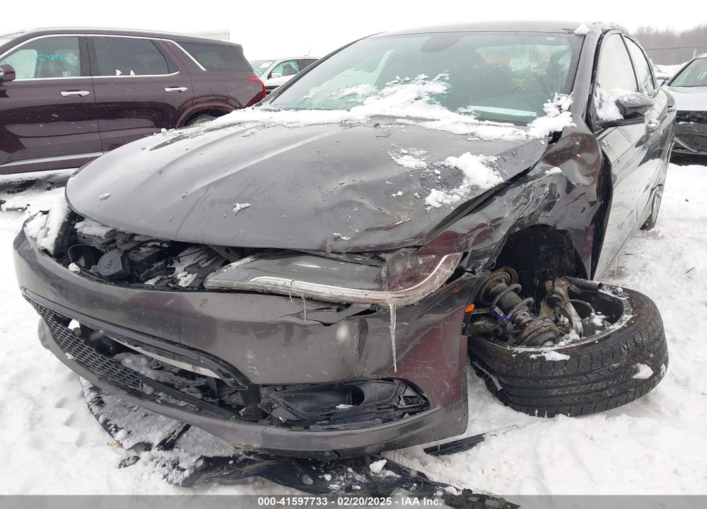 2016 CHRYSLER 200 S VIN: 1C3CCCBB8GN147821