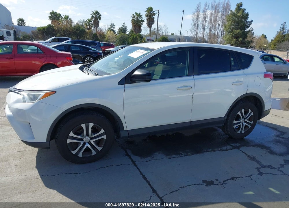 2018 TOYOTA RAV4 LE VIN: JTMZFREV5JJ745868