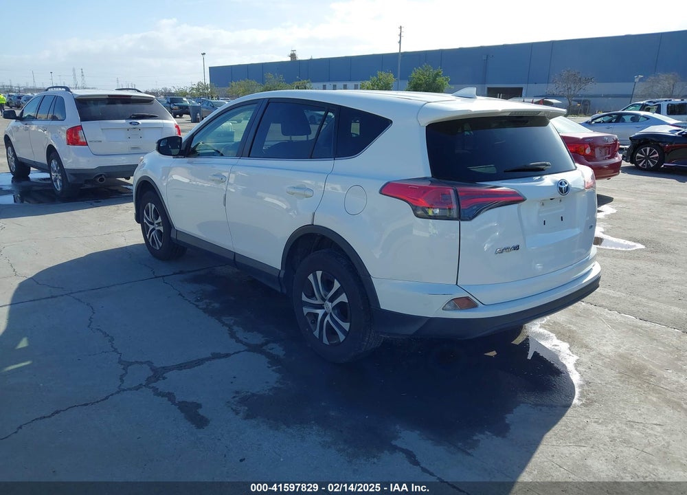 2018 TOYOTA RAV4 LE VIN: JTMZFREV5JJ745868