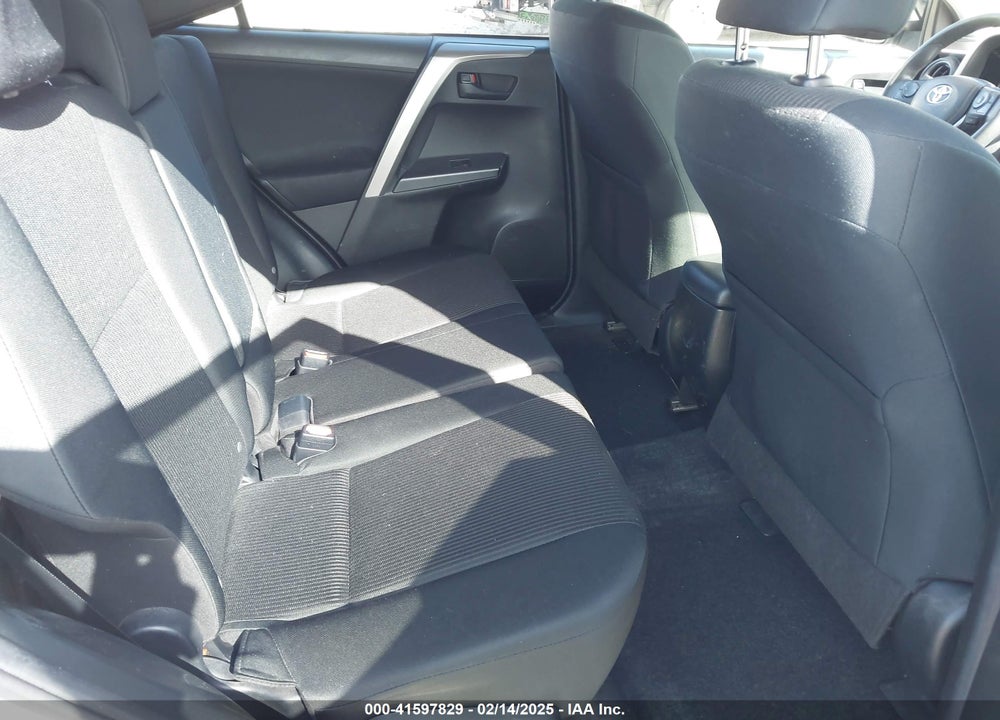 2018 TOYOTA RAV4 LE VIN: JTMZFREV5JJ745868