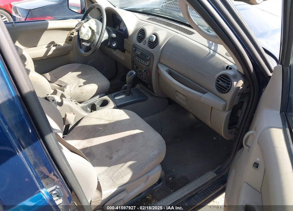 2004 JEEP LIBERTY SPORT VIN: 1J4GL48K74W193795