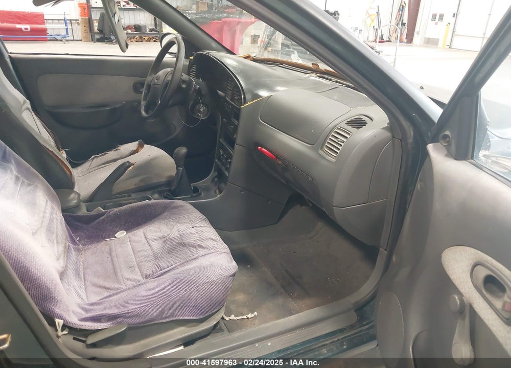 1998 KIA SEPHIA LS VIN: KNAFB1212W5743039