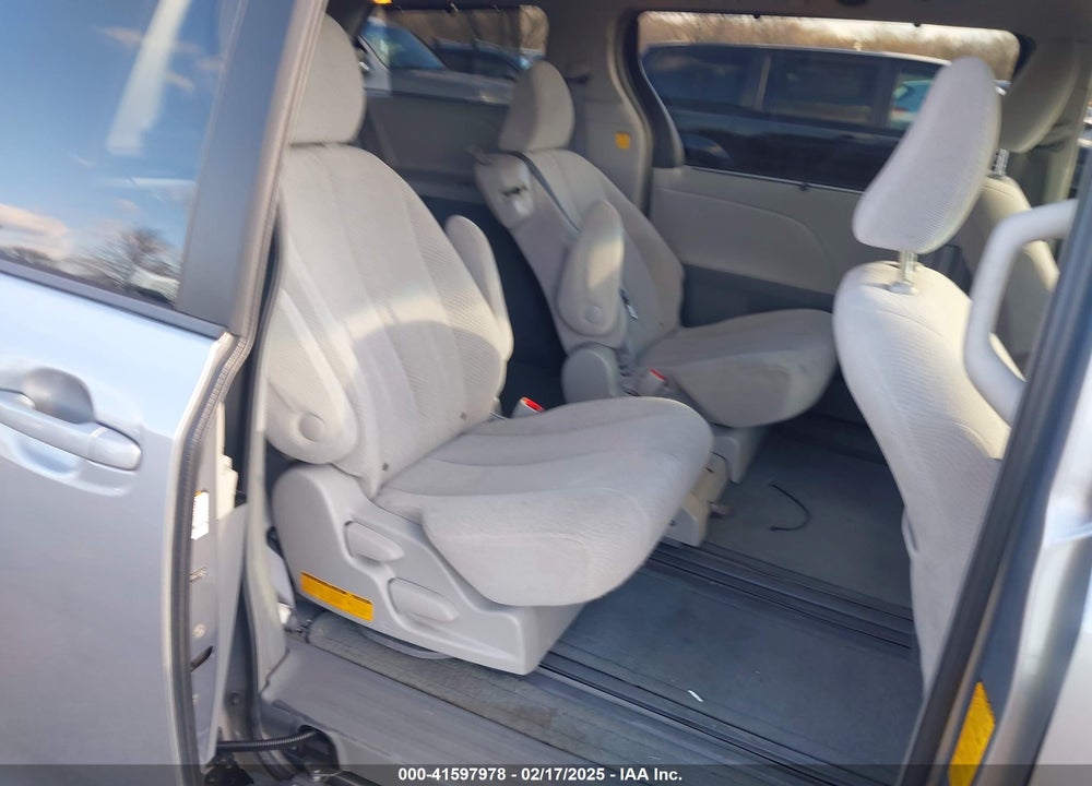 2012 TOYOTA SIENNA LE V6 8 PASSENGER VIN: 5TDKK3DC6CS260963