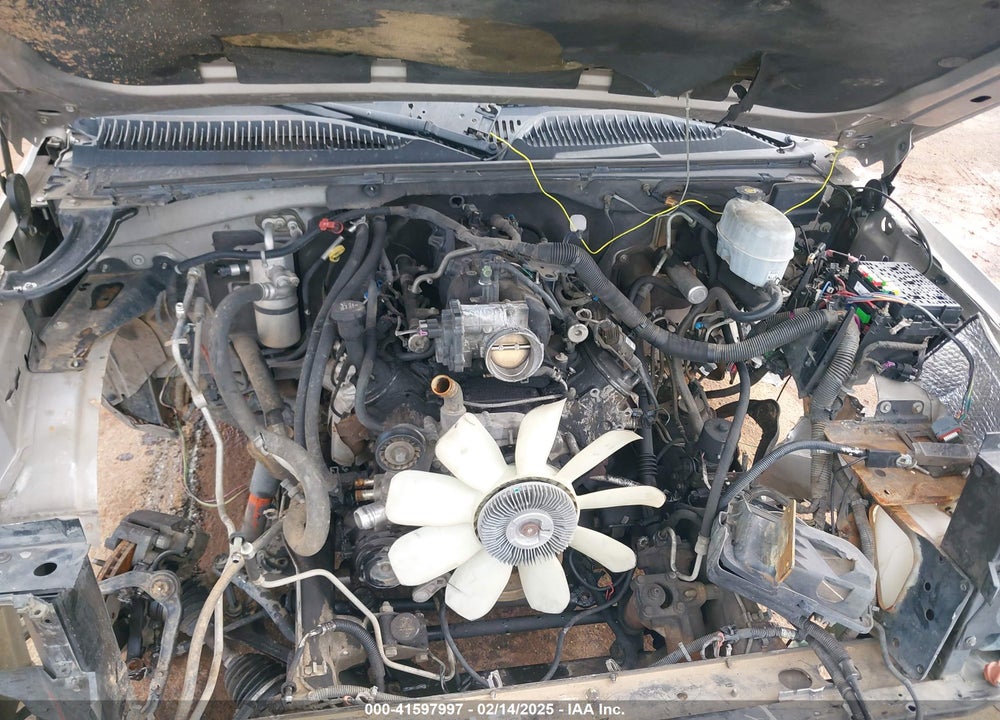2004 GMC YUKON SLT VIN: 1GKEK13T34J168022