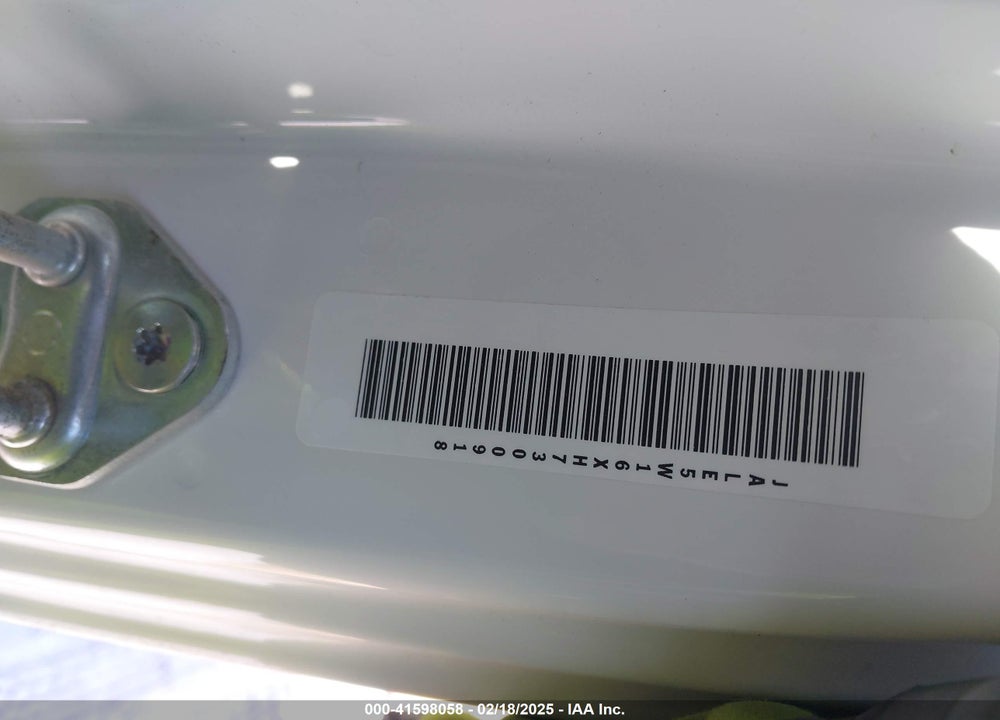 2017 ISUZU NRR DSL REG AT VIN: JALE5W16XH7300918