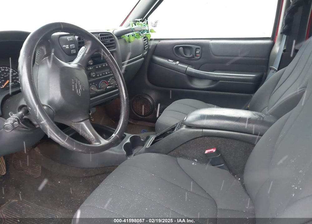 2003 CHEVROLET S-10 LS VIN: 1GCDT13X83K177184