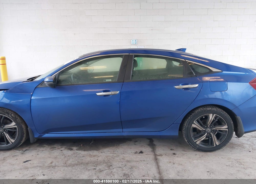 2018 HONDA CIVIC VIN: JHMFC1F9XJX010930