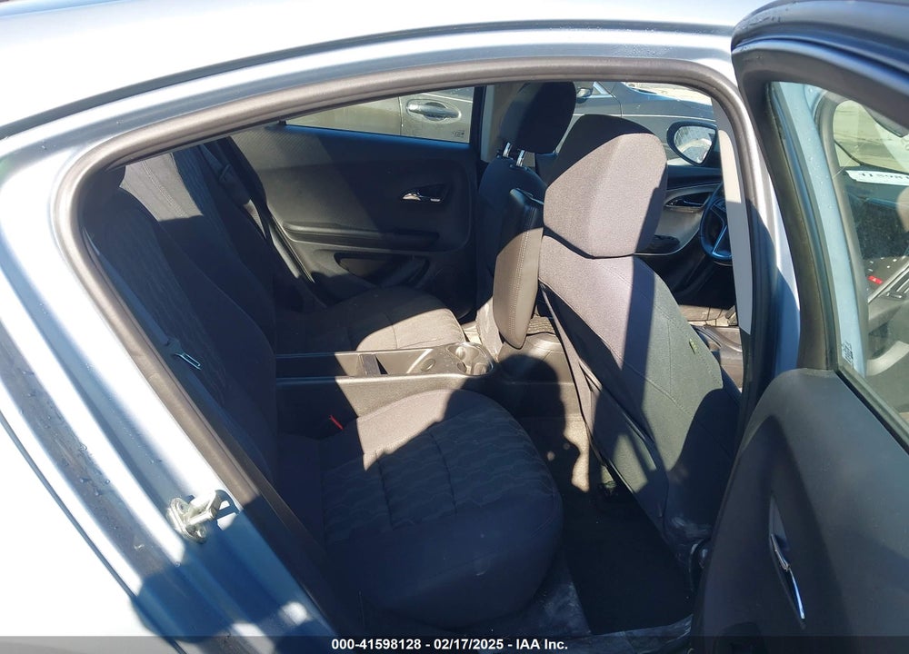 2015 CHEVROLET VOLT VIN: 1G1RA6E47FU113117