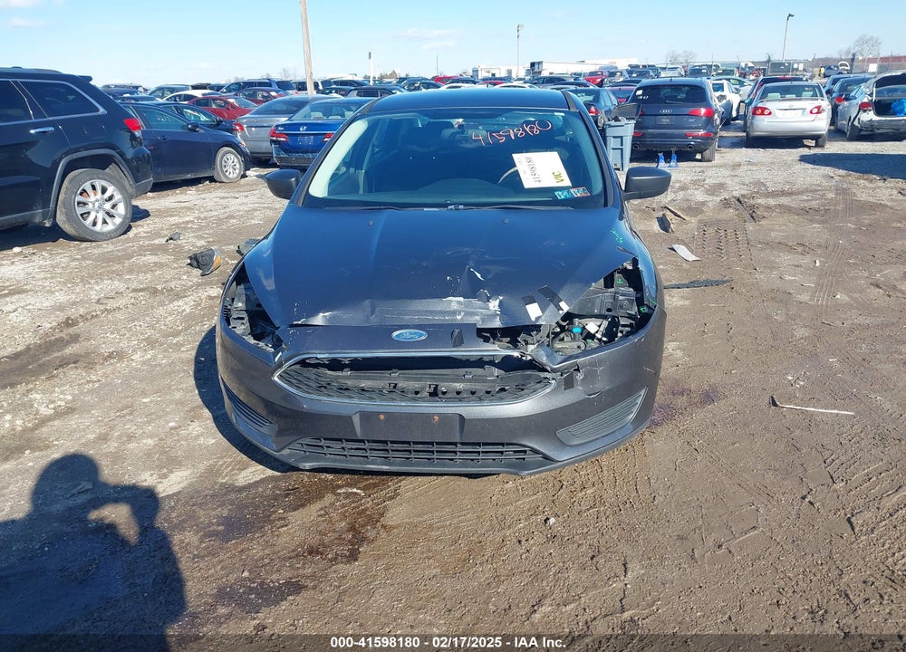2016 FORD FOCUS VIN: 1FADP3E21GL395670