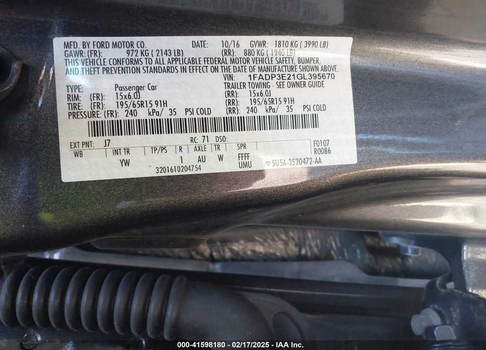 2016 FORD FOCUS VIN: 1FADP3E21GL395670