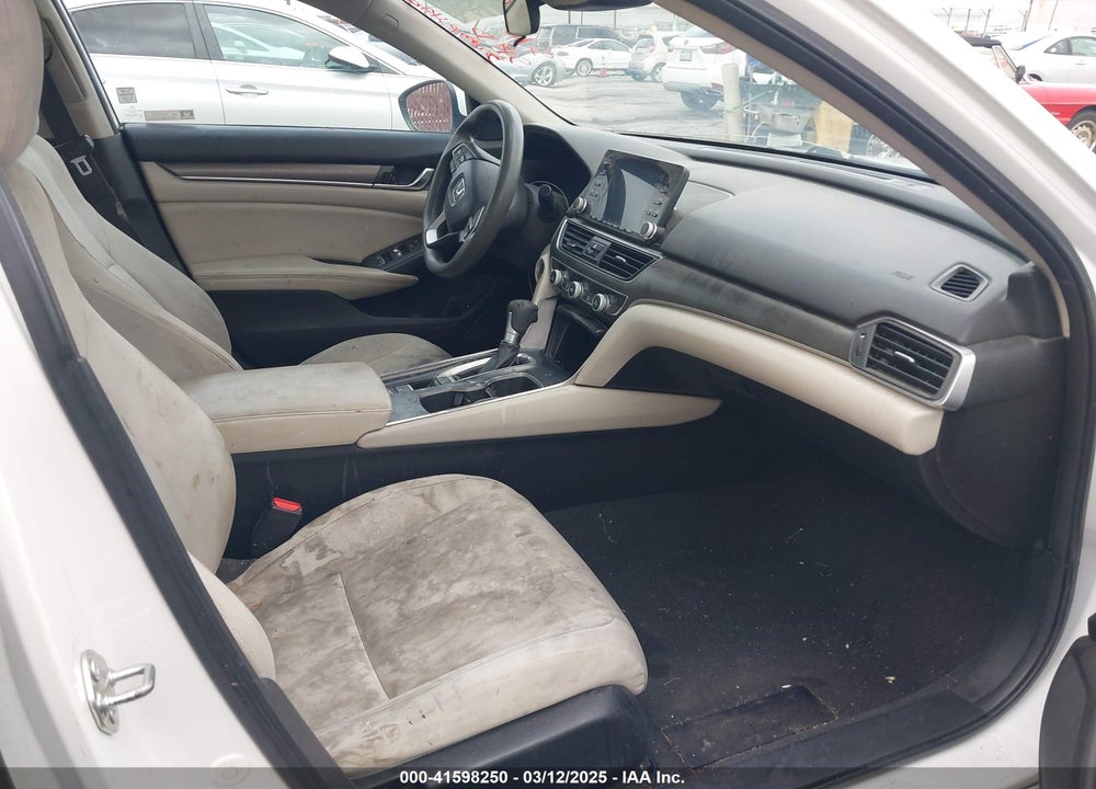 2018 HONDA ACCORD VIN: 1HGCV1F12JA167607