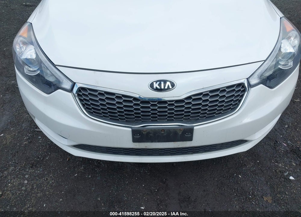 2016 KIA FORTE VIN: KNAFX5A89G5526032