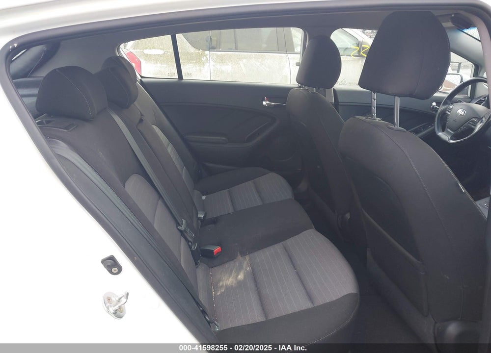 2016 KIA FORTE VIN: KNAFX5A89G5526032