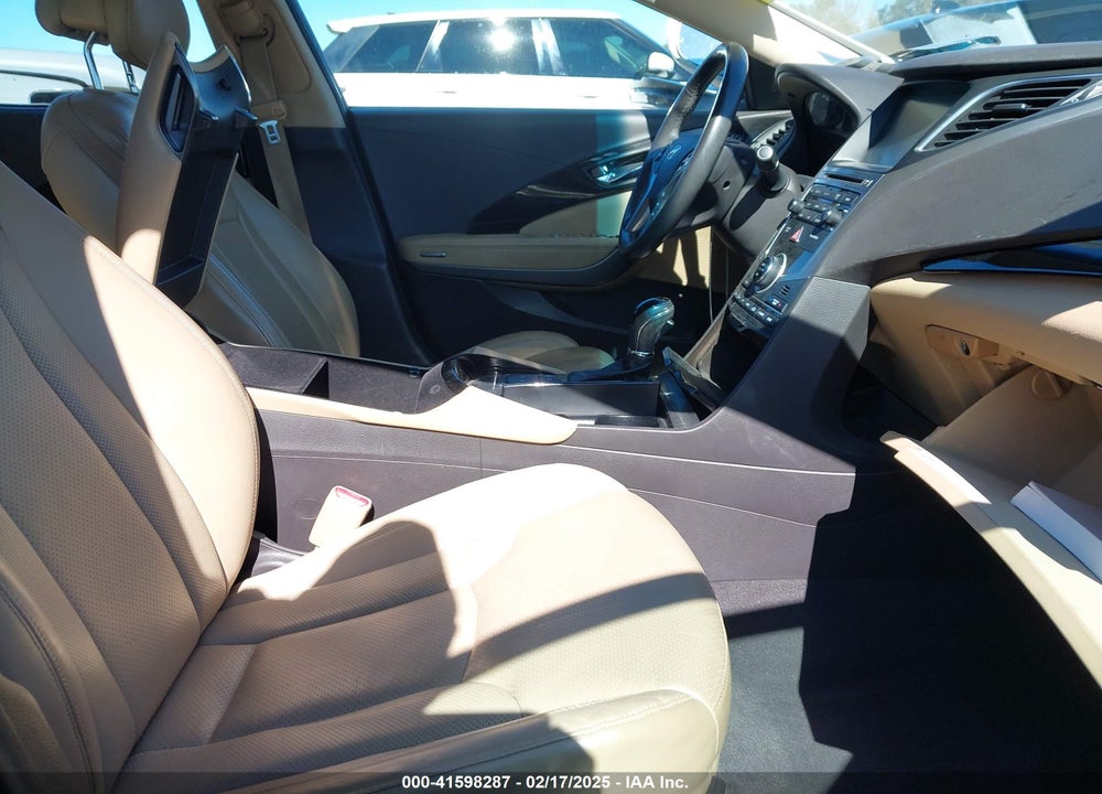 2016 HYUNDAI AZERA VIN: KMHFH4JG0GA508622