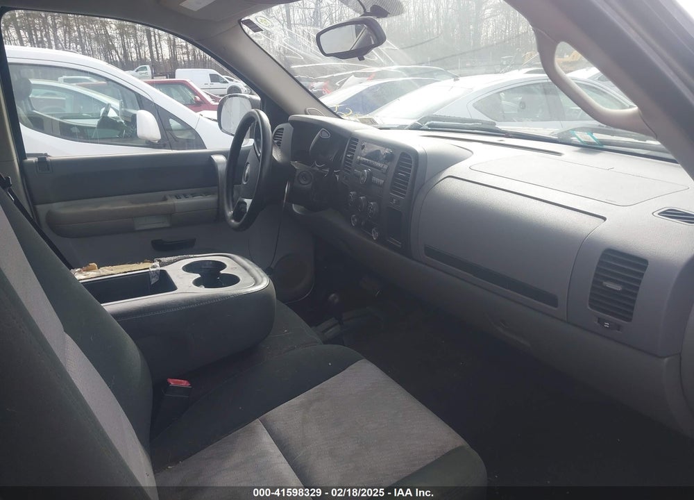 2009 CHEVROLET SILVERADO 1500 WORK TRUCK VIN: 1GCEK19CX9Z152718