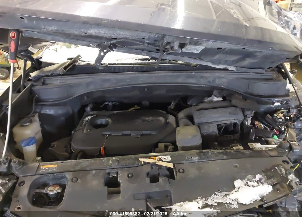 2017 HYUNDAI SANTA FE SPORT 2.4L VIN: 5NMZUDLB8HH033369
