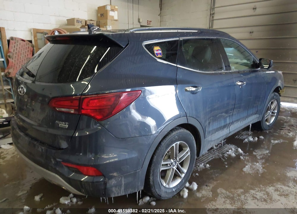 2017 HYUNDAI SANTA FE SPORT 2.4L VIN: 5NMZUDLB8HH033369