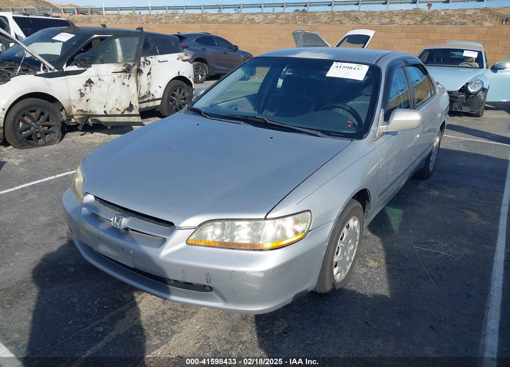 1998 HONDA ACCORD LX VIN: 1HGCG5648WA251708