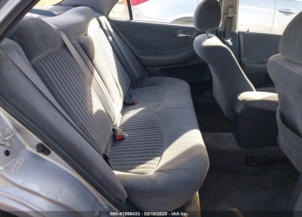1998 HONDA ACCORD LX VIN: 1HGCG5648WA251708