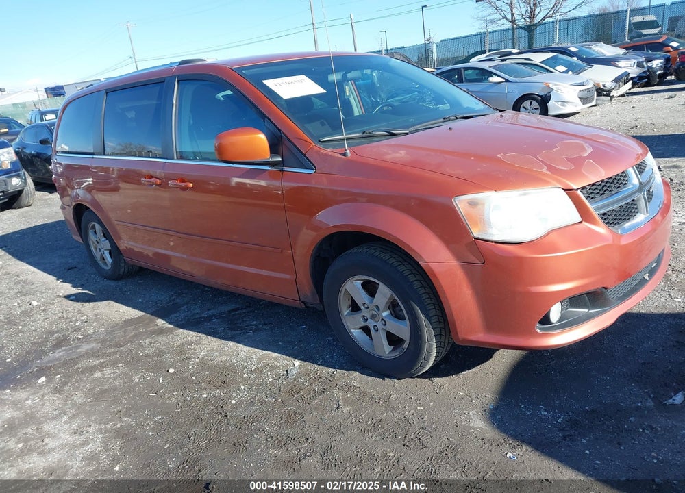 2011 DODGE GRAND CARAVAN CREW VIN: 2D4RN5DG1BR748667
