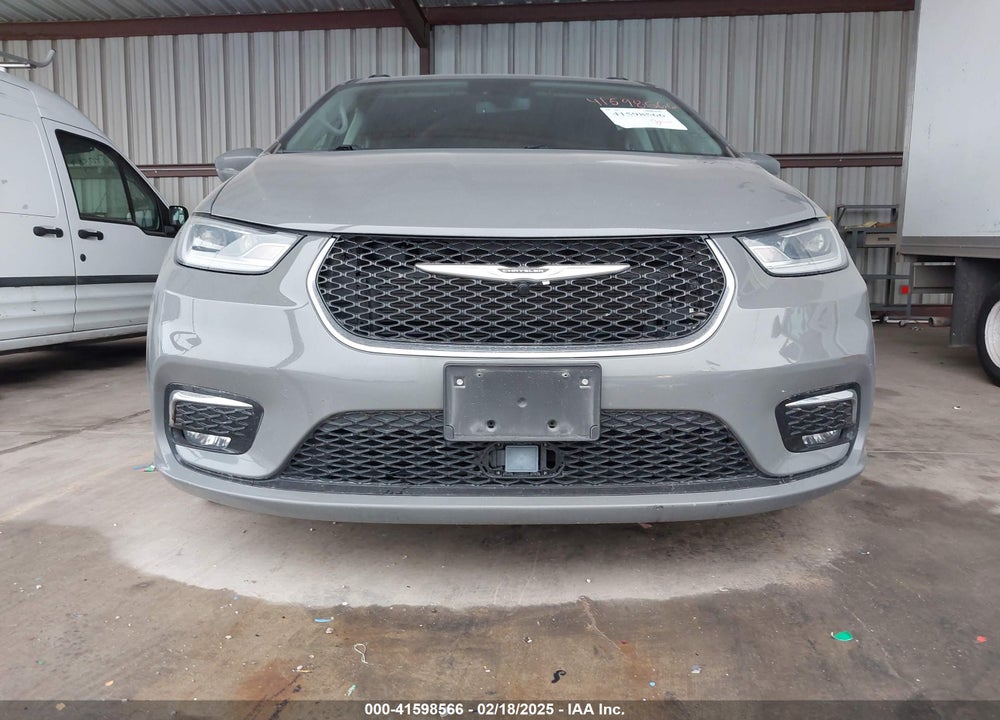 2022 CHRYSLER PACIFICA TOURING L VIN: 2C4RC1BG3NR188802
