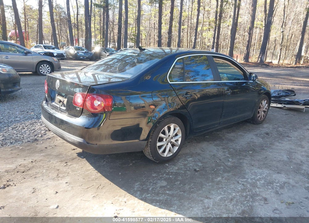 2010 VOLKSWAGEN JETTA VIN: 3VWRX7AJ8AM035447