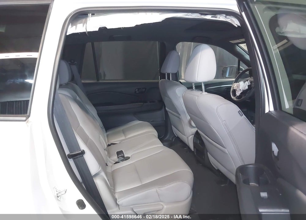 2022 HONDA PASSPORT AWD EX-L VIN: 5FNYF8H52NB001840